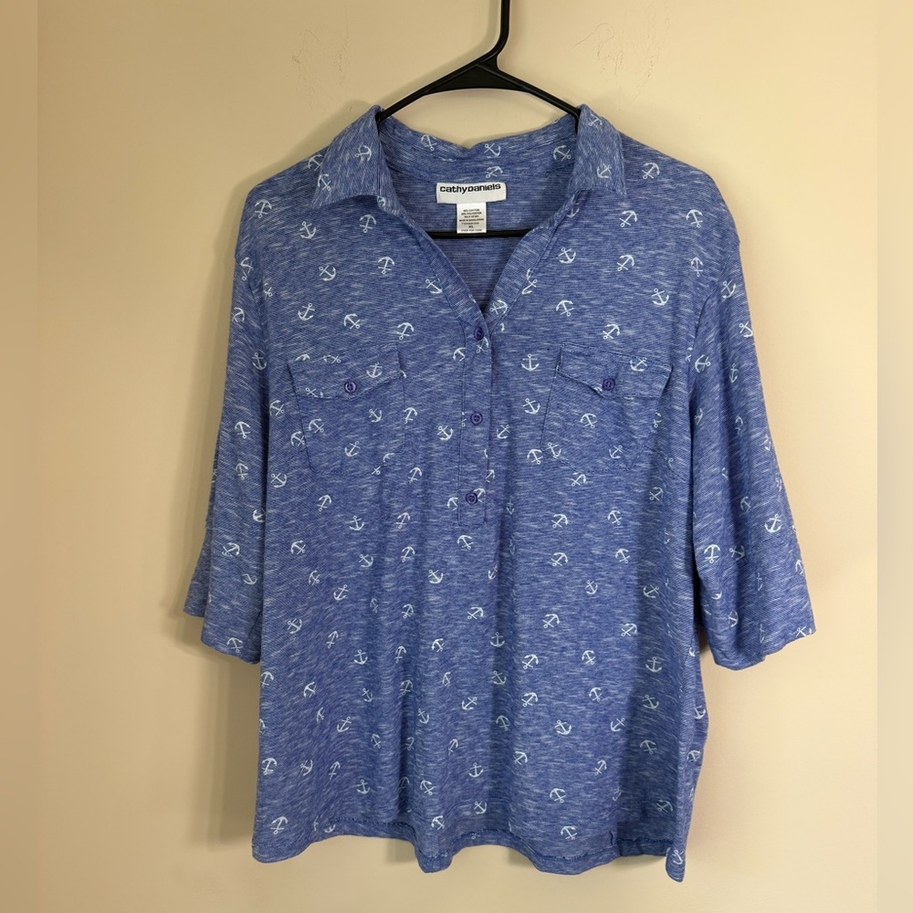 Cathy  Daniels Size XL Short Sleeve Blue and White Anchors Pullover EUC